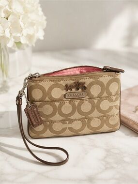 Coach Signature C Jacquard Wristlet | Y2K Vintage Old Money Preppy Designer